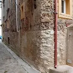 Petrui *